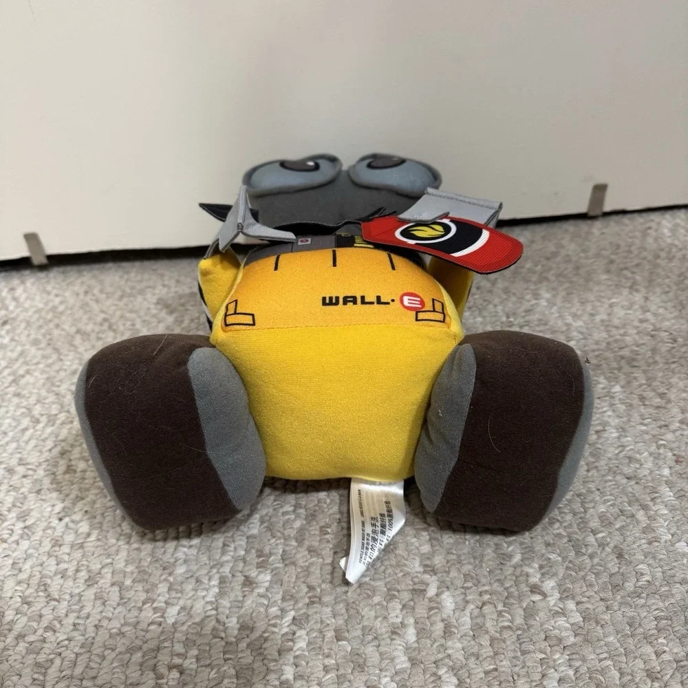 WALL-E Robot 12